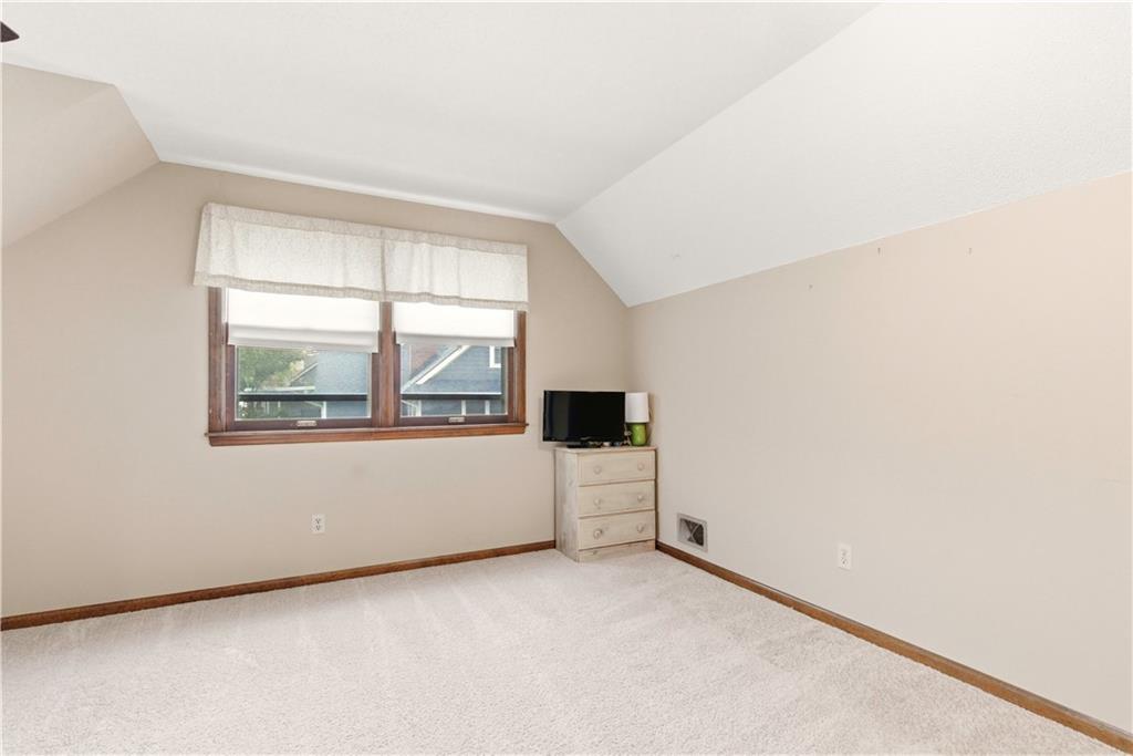 6817 Lakeshore Drive Raytown, MO 64133 - Photo 43 of 73