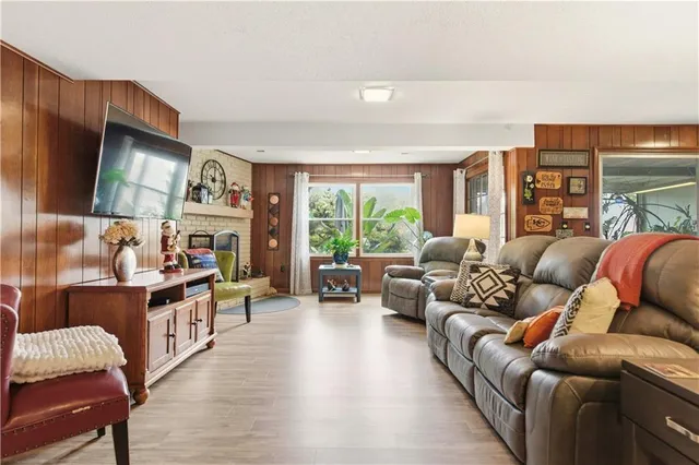 $475,000 | 6817 Lakeshore Drive, Raytown, MO 64133