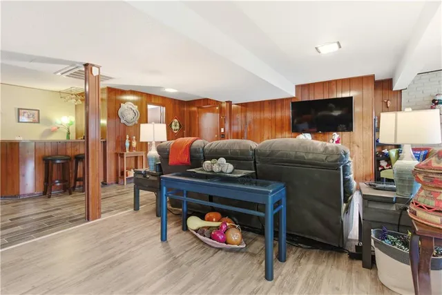 $475,000 | 6817 Lakeshore Drive, Raytown, MO 64133