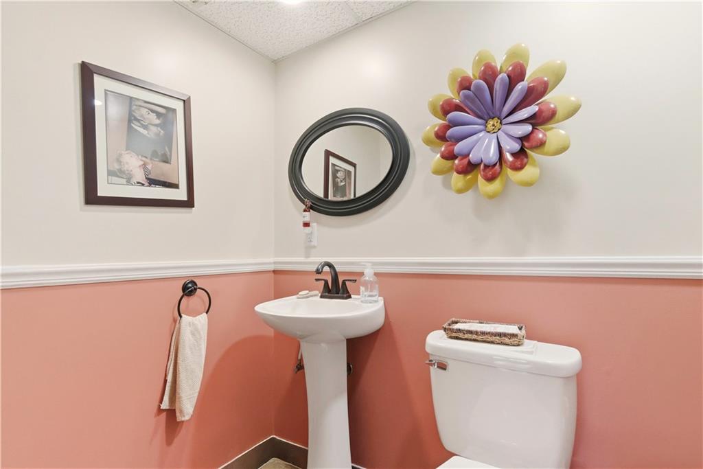 6817 Lakeshore Drive Raytown, MO 64133 - Photo 55 of 73