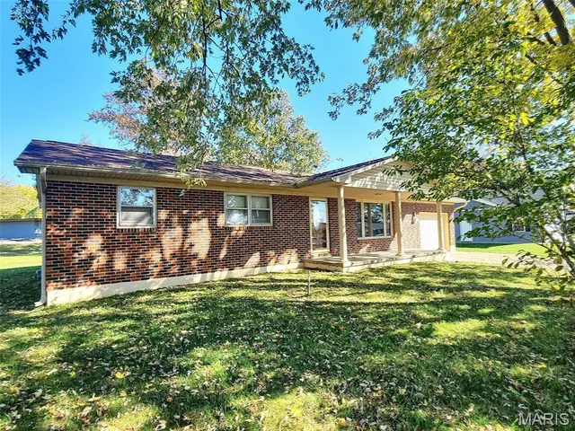 $189,000 | 310 Arlington Drive, Scott City, MO 63780