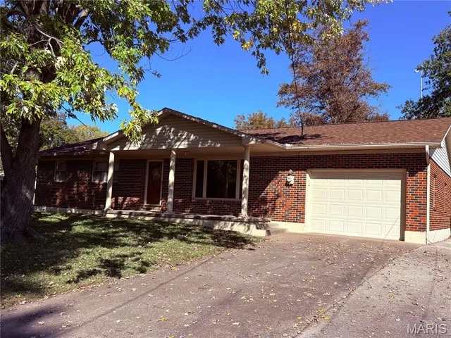 $189,000 | 310 Arlington Drive, Scott City, MO 63780