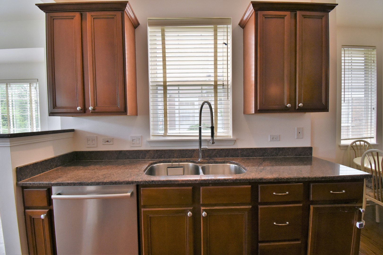 4611 Jenna Road Glenview, IL 60025 - Photo 8 of 29
