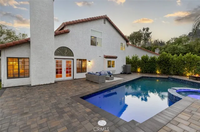 a outdoor view with sitting space