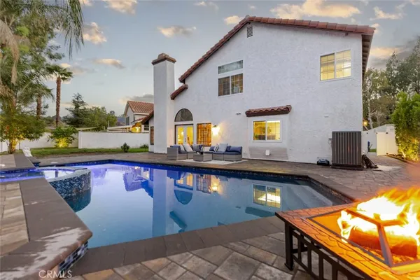 $1,050,000 | 25010 Foxtail Court, Stevenson Ranch, CA 91381