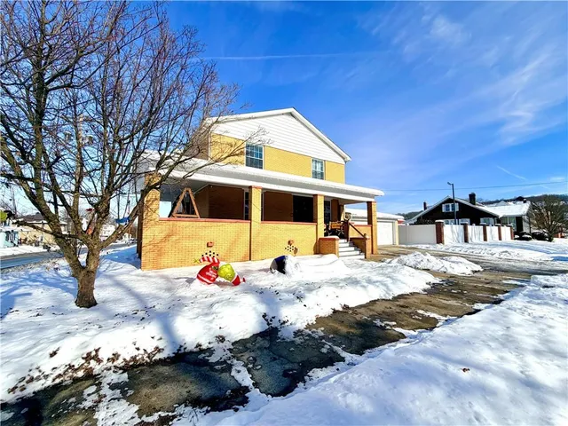 $214,900 | 214 West Cedar Avenue, Connellsville, PA 15425