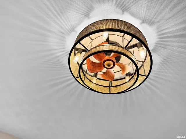 $429,900 | 5621 Martin Weber Road, Glasford, IL 61533