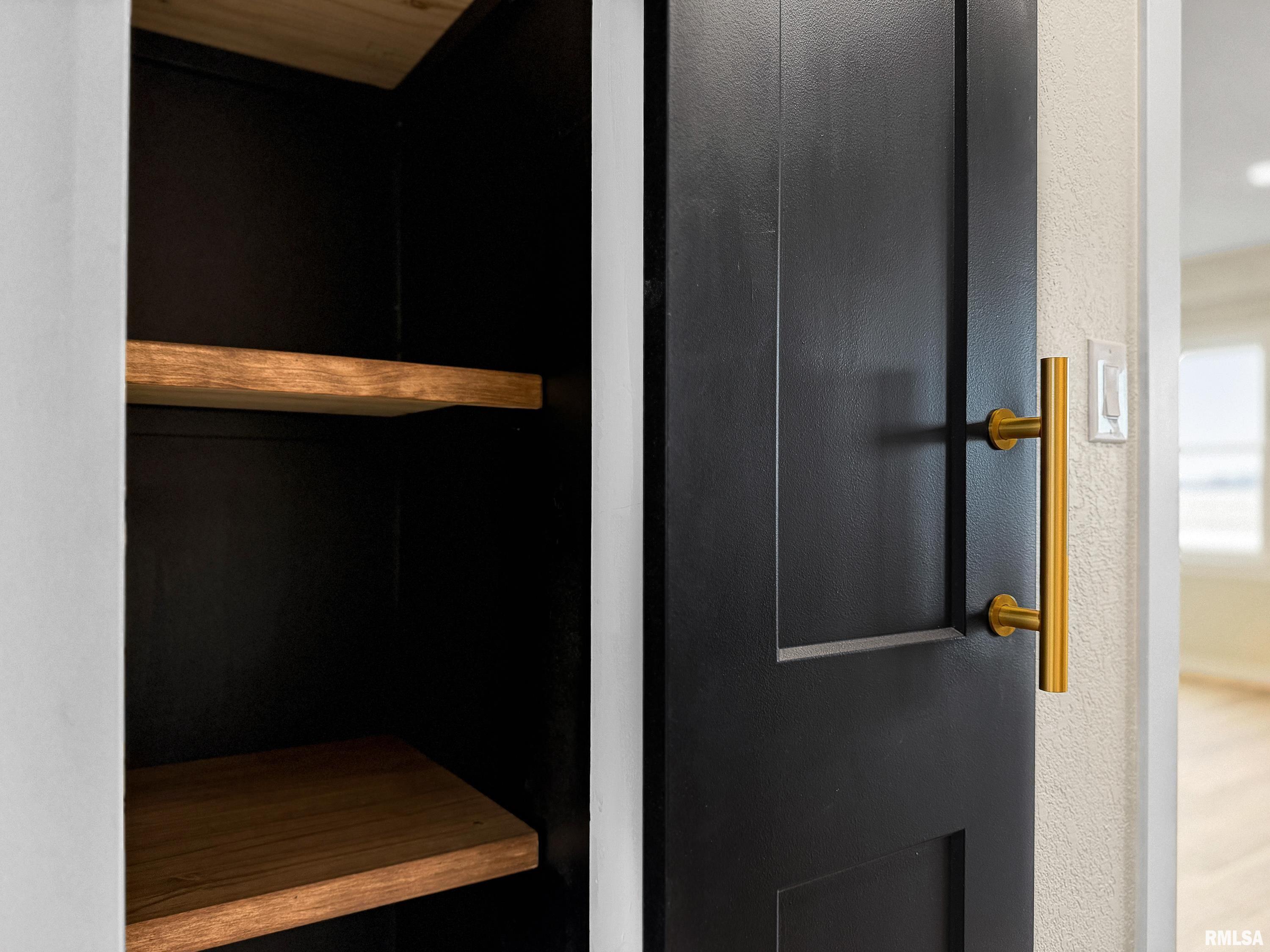 5621 Martin Weber Road Glasford, IL 61533 - Photo 26 of 69