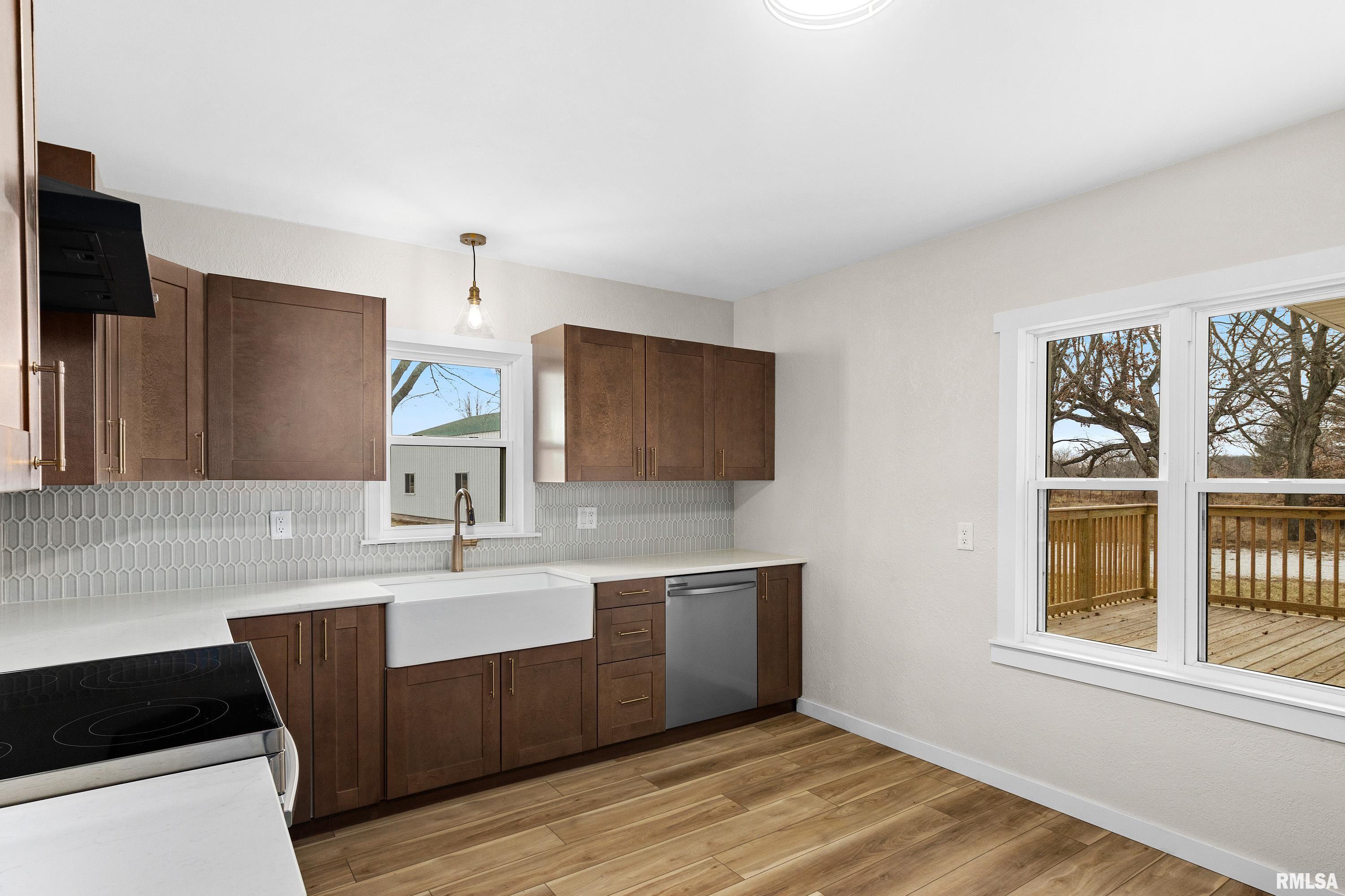 5621 Martin Weber Road Glasford, IL 61533 - Photo 34 of 69