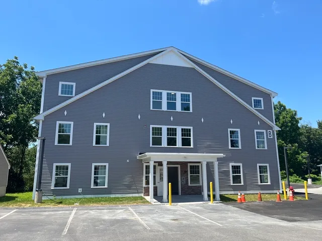 $1,850 | 68 B Spring Street, Unit B5, Mansfield, MA 02048