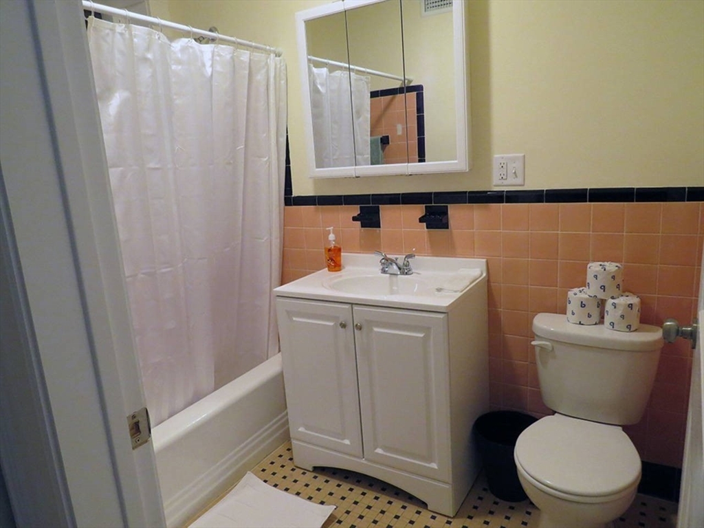 1463 Beacon Street, Unit 4 Brookline, MA 02446 - Photo 4 of 11