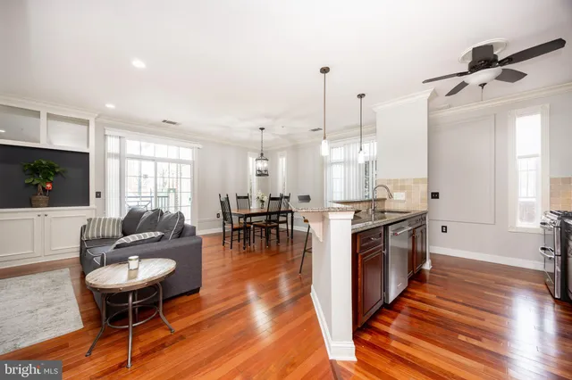 $379,900 | 200 West Elm Street, Unit 1102, Conshohocken, PA 19428