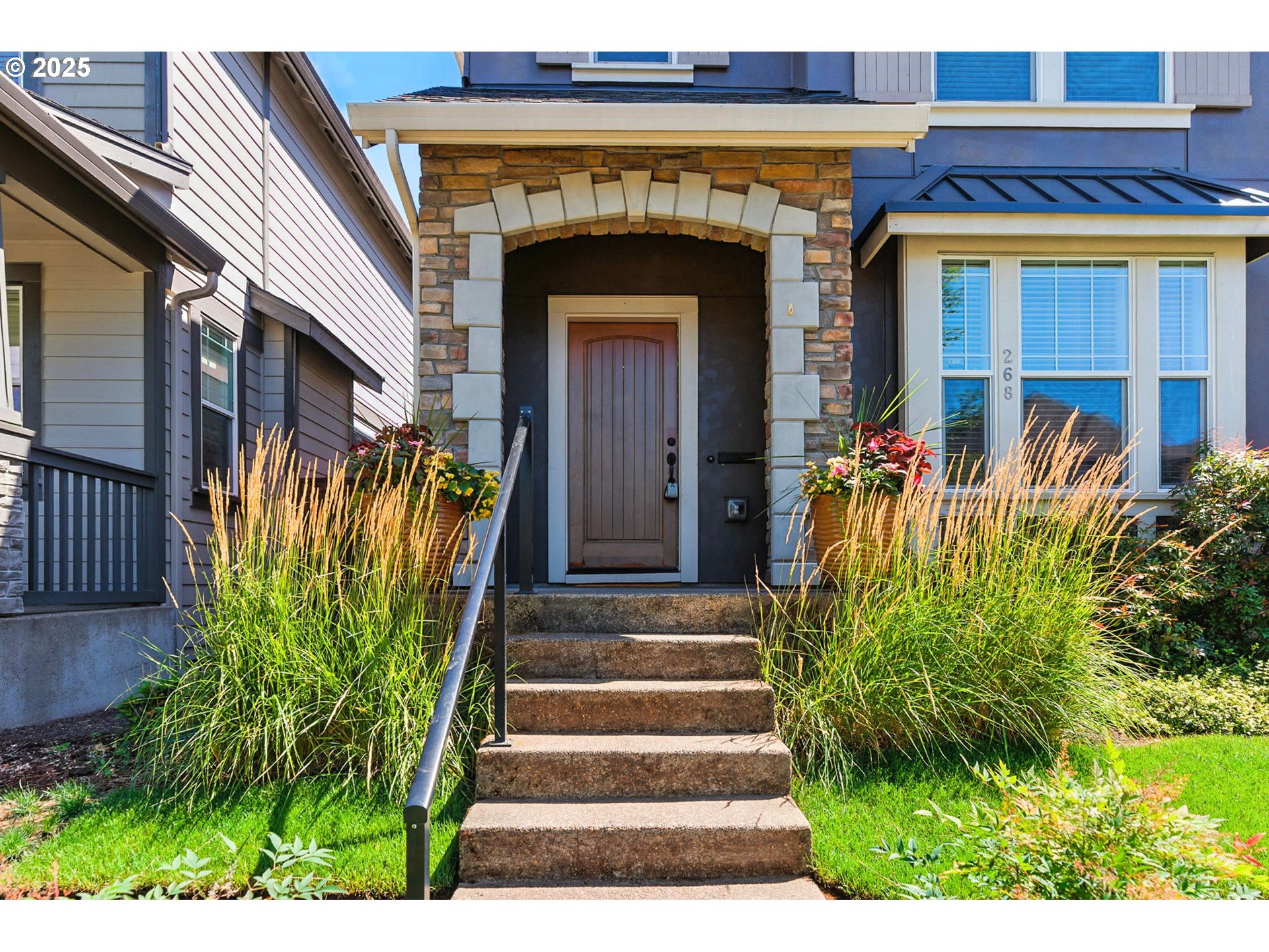 268 Southwest 204th Terrace Beaverton, OR 97006 - Photo 2 of 46