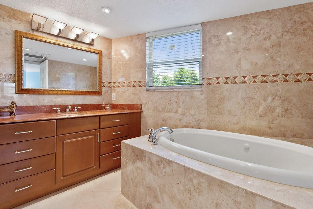 2851 South Ocean Boulevard, Unit 2A Boca Raton, FL 33432 - Photo 14 of 27 Photo 14