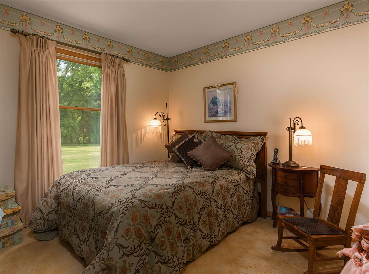 11777 Charleston Road Poca, WV 25159 - Photo 13 of 20 Gallery Image 13