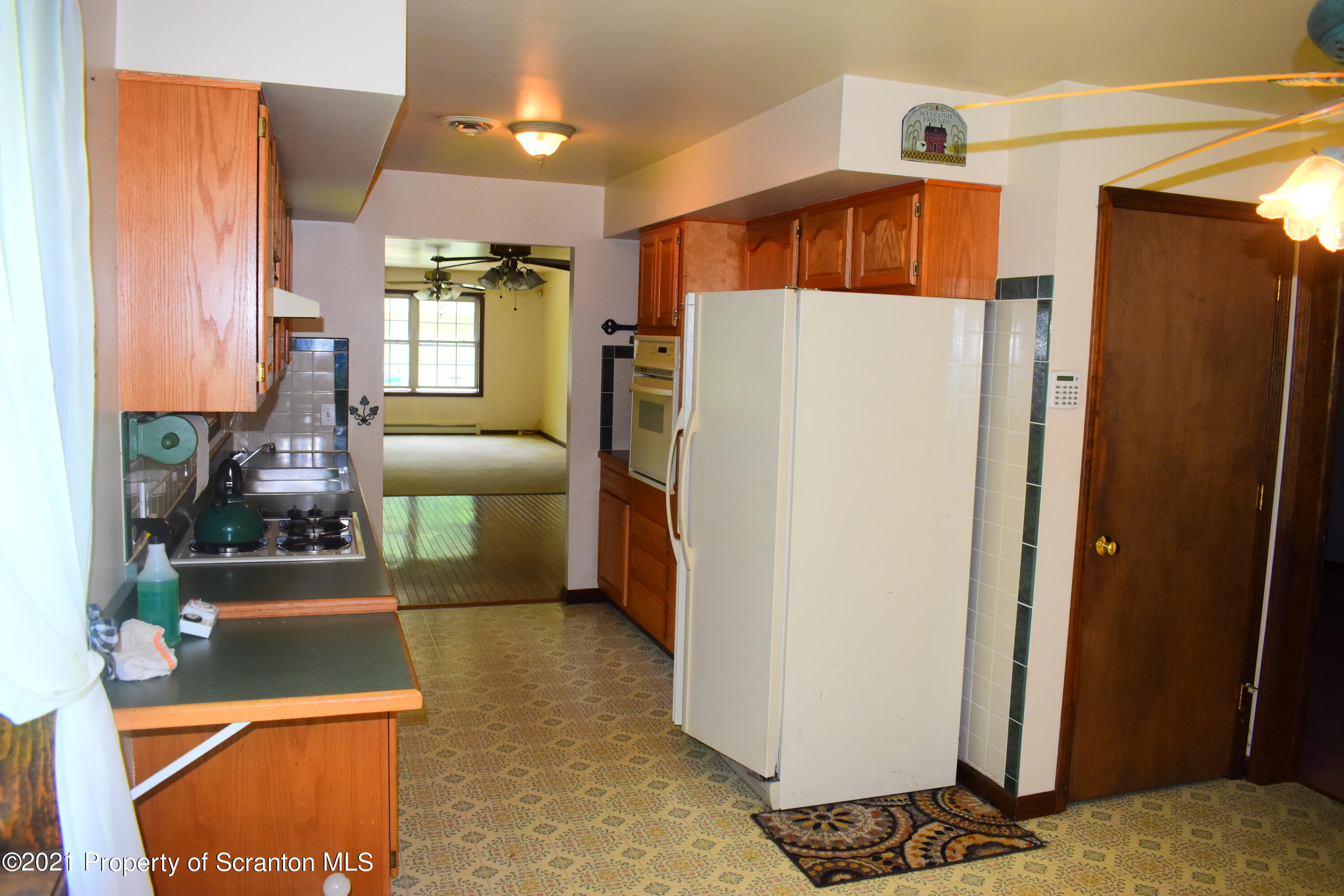 386 Maloney Hl Road Nicholson, PA 18446 - Photo 3 of 82