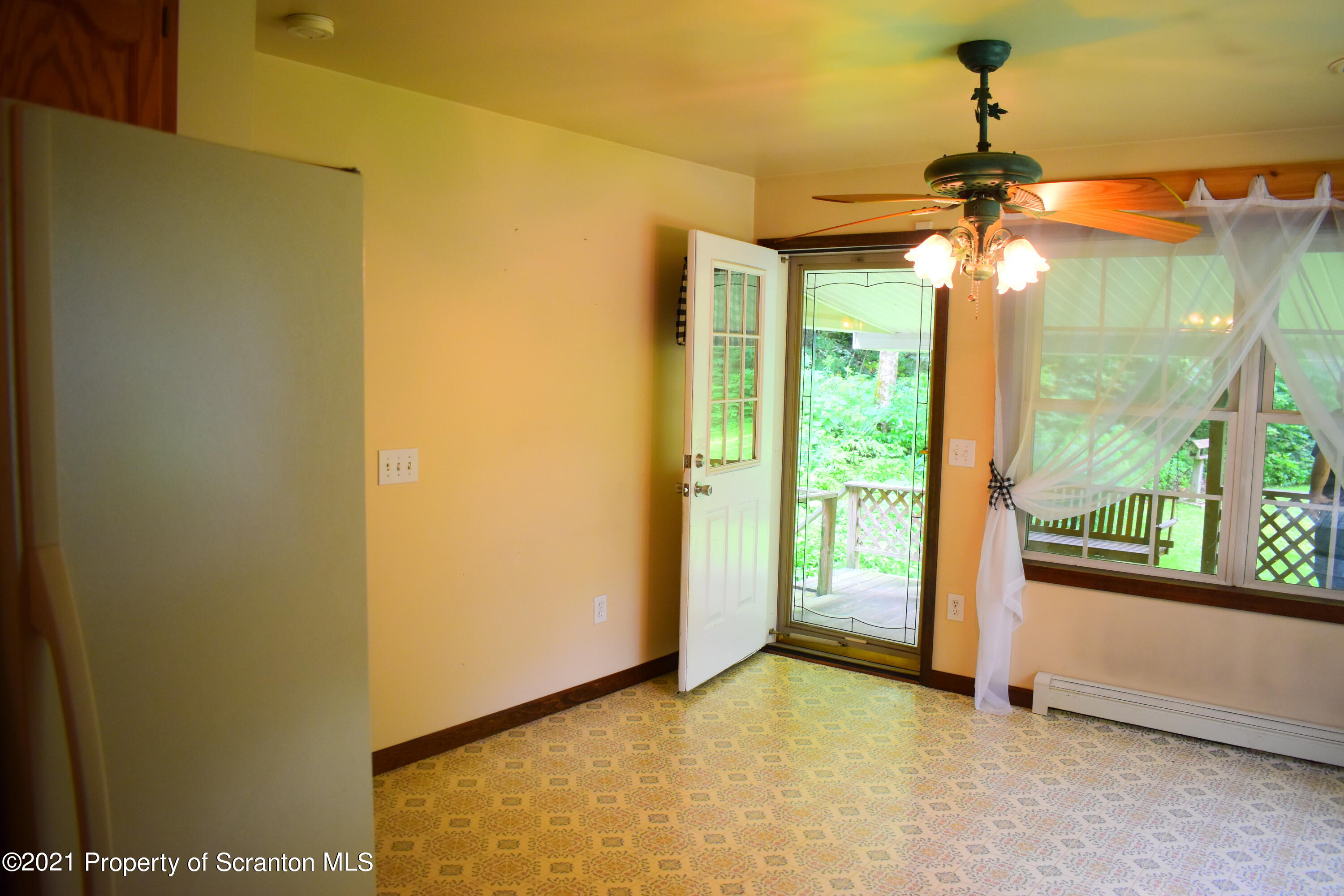 386 Maloney Hl Road Nicholson, PA 18446 - Photo 5 of 82