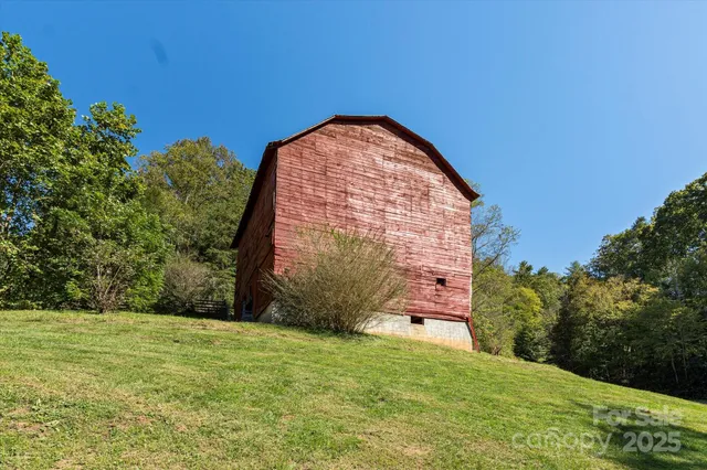 a view of an outdoor space and a yard
