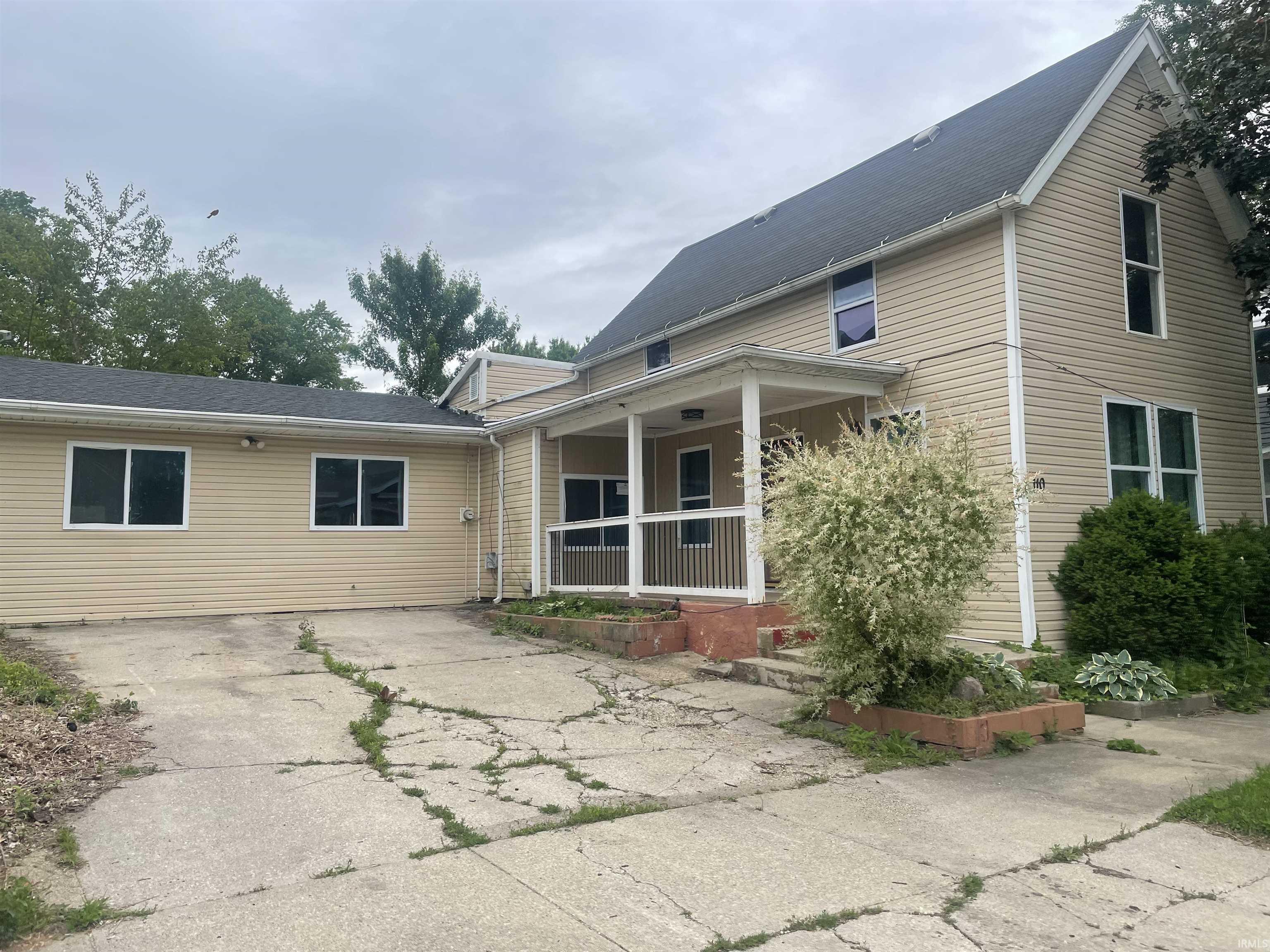110 15th Street Logansport, IN 46947 - Photo 1 of 36