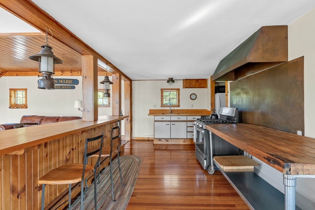 274 Gannett Road Scituate, MA 02066 - Photo 13 of 22