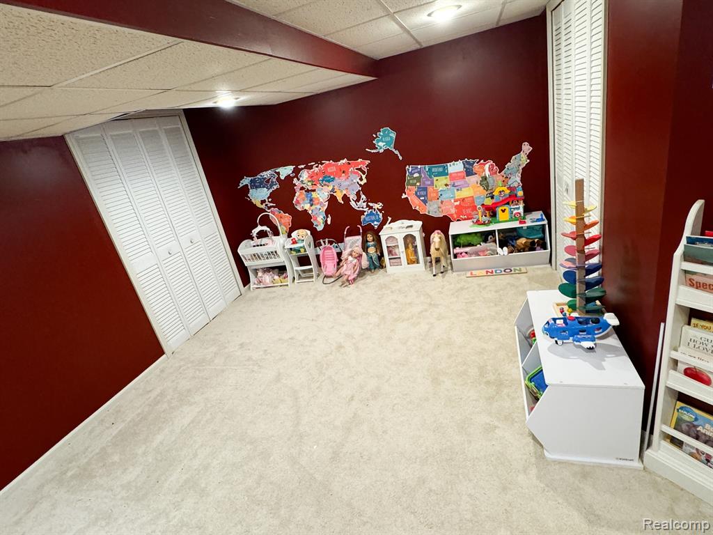 384 Huntington Court Rochester Hills, MI 48307 - Photo 24 of 34