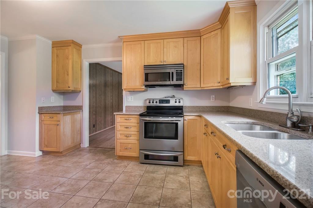 2838 Spring Valley Road Rock Hill, SC 29730 - Photo 9 of 31 Gallery Image 9