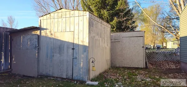 $35,000 | 117 Salmon Meadows Street, Salmon, ID 83467