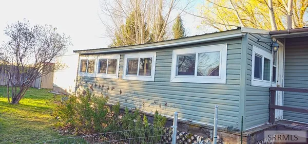 $35,000 | 117 Salmon Meadows Street, Salmon, ID 83467