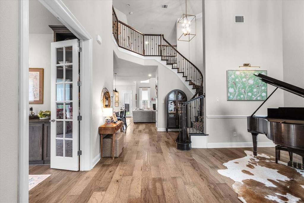 1725 Crested Ridge Road Fort Worth, TX 76008 - Photo 6 of 36