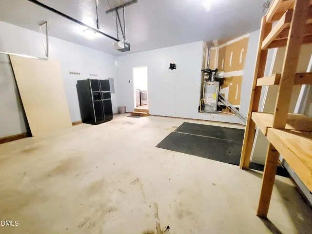 $1,950 | 820 Penncross Drive, Raleigh, NC 27610