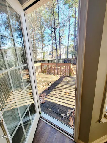 $1,950 | 820 Penncross Drive, Raleigh, NC 27610
