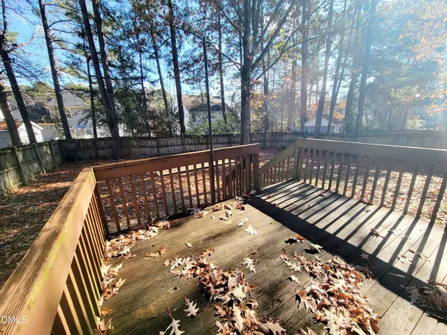 $1,950 | 820 Penncross Drive, Raleigh, NC 27610