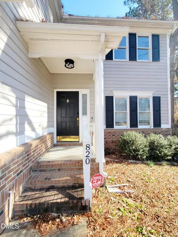 $1,950 | 820 Penncross Drive, Raleigh, NC 27610
