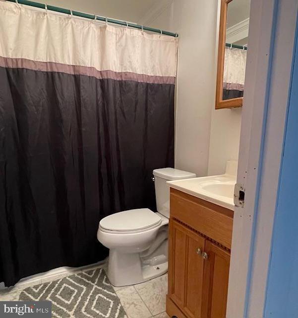 18812 Jade Court Gaithersburg, MD 20879 - Photo 19 of 27 a bathroom with a sink and a toilet