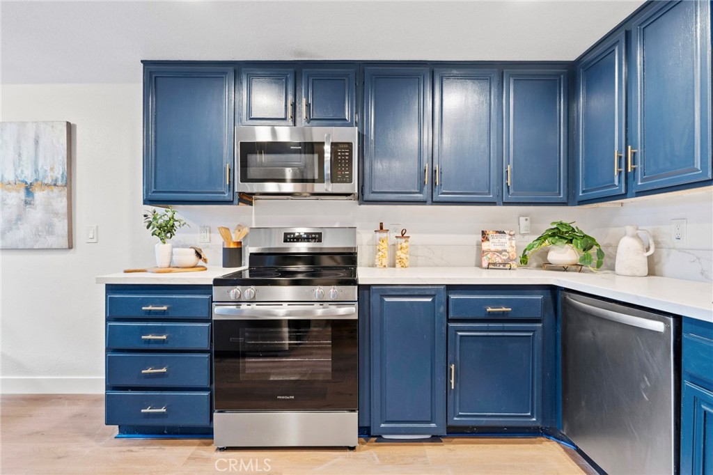 5617 Adobe Falls Road, Unit C San Diego, CA 92120 - Photo 5 of 41