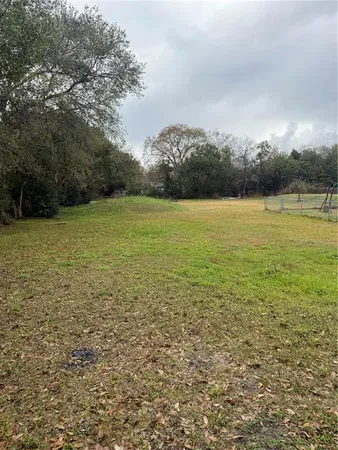 a view of an ocean from a yard
