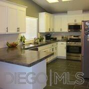 535 Summit Avenue Fallbrook, CA 92028 - Photo 3 of 23