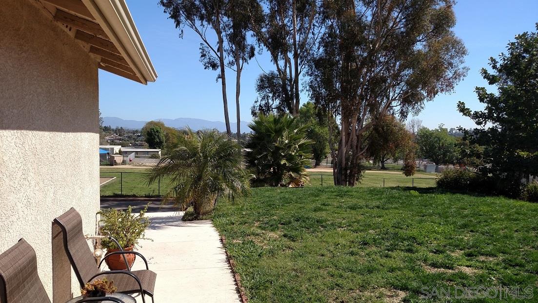 535 Summit Avenue Fallbrook, CA 92028 - Photo 22 of 23