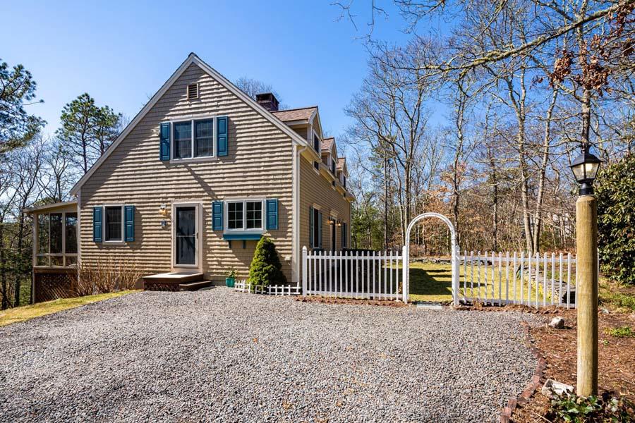 31 Ridge Top Road Cotuit, MA 02635 - Photo 29 of 39 20210811143219467117000000-o