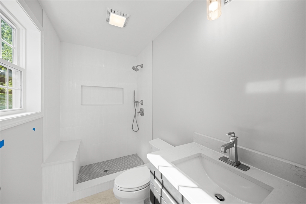 45 Brookfield Road, Unit 45 North Brookfield, MA 01535 - Photo 8 of 13