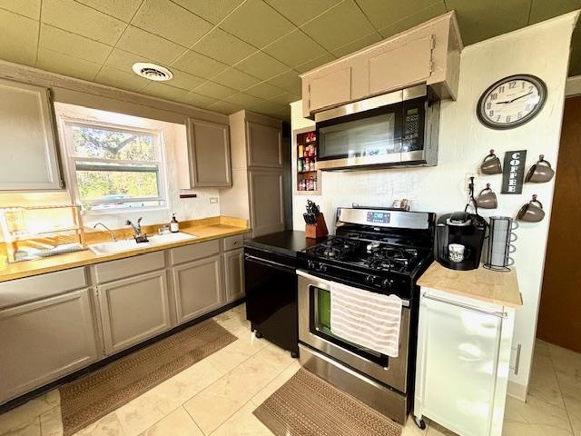 5636 South County Rd D Beloit, WI 53511 - Photo 18 of 47