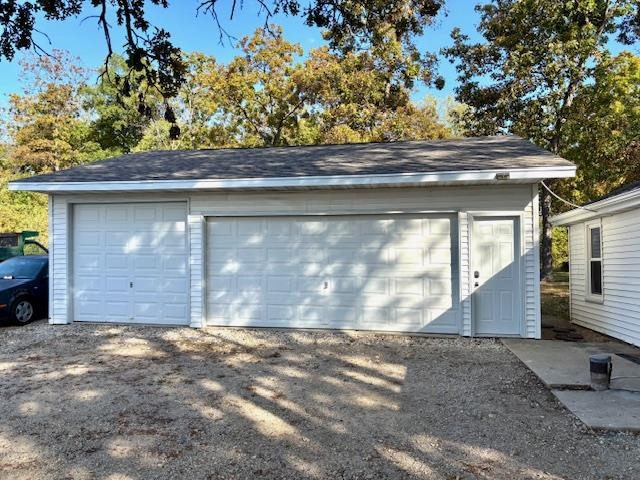 5636 South County Rd D Beloit, WI 53511 - Photo 4 of 47