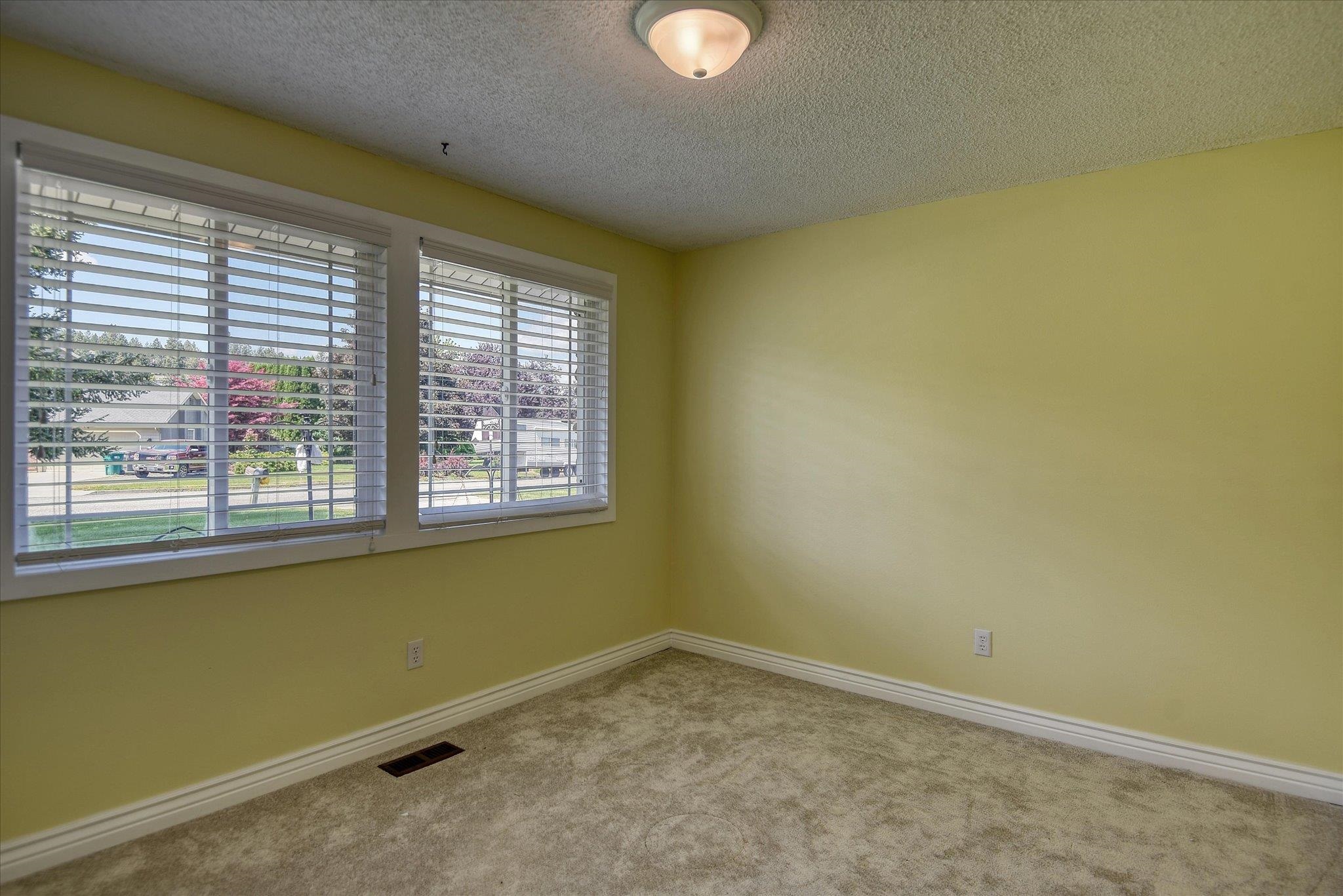 4411 South Mamer Road Spokane, WA 99206 - Photo 20 of 44
