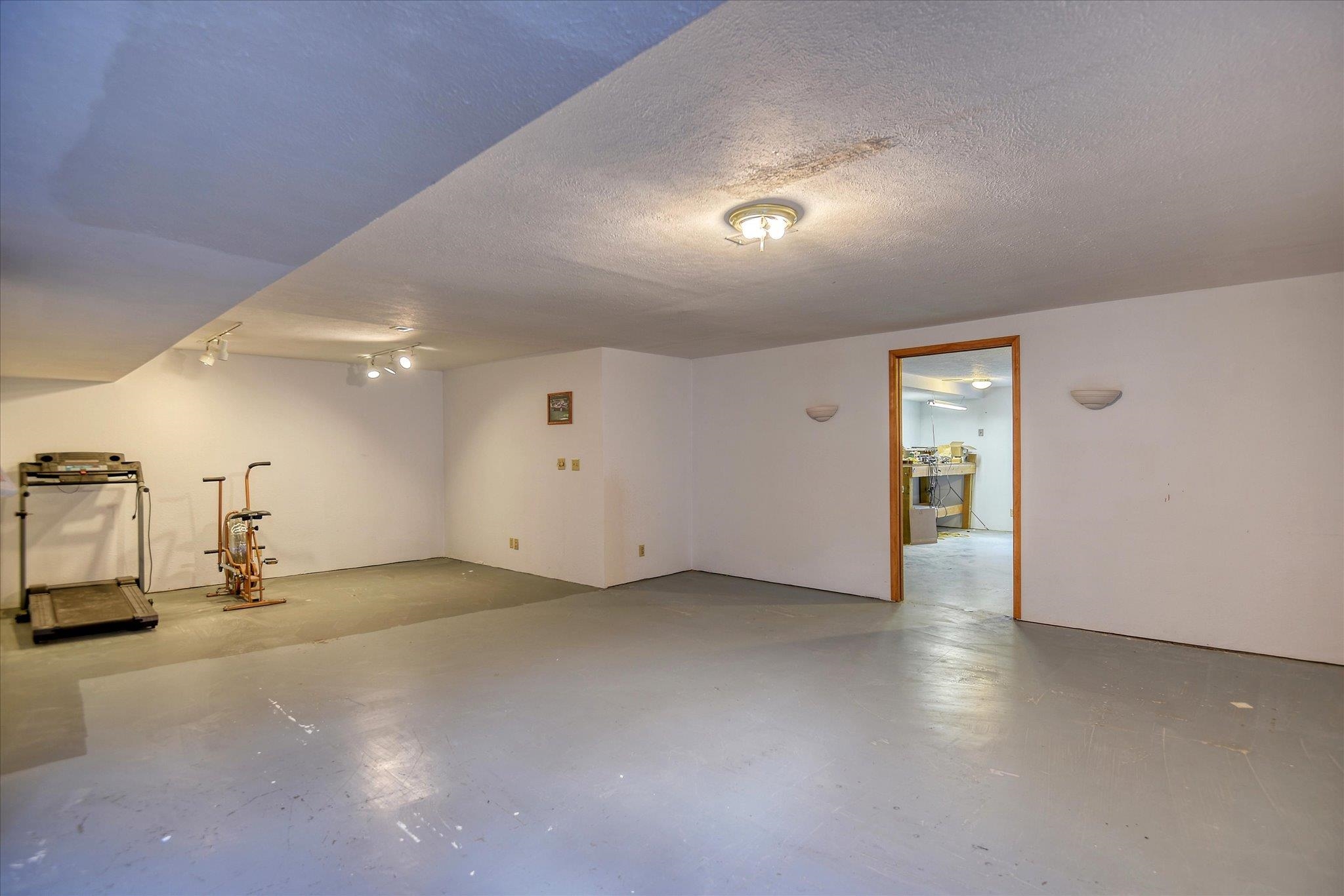 4411 South Mamer Road Spokane, WA 99206 - Photo 29 of 44