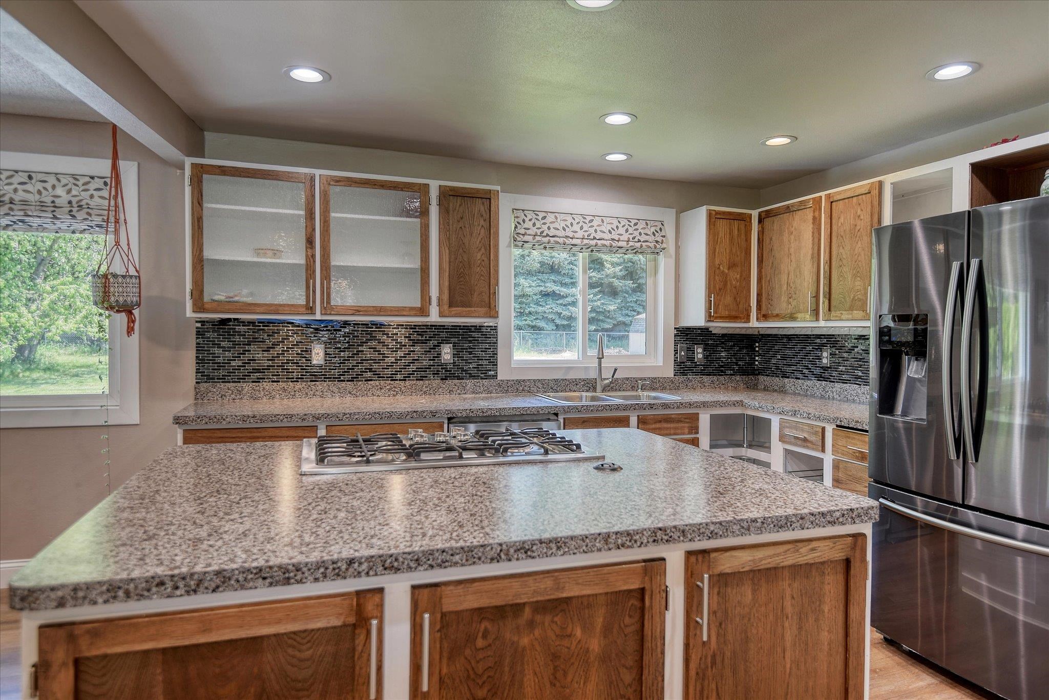 4411 South Mamer Road Spokane, WA 99206 - Photo 8 of 44