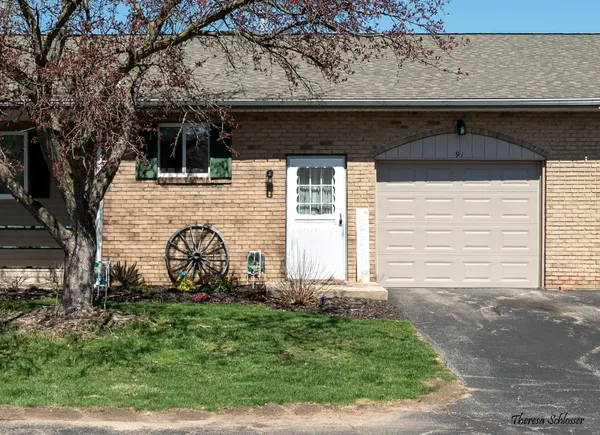 $265,000 | 91 Grand Village Court, Unit 34, Grandville, MI 49418