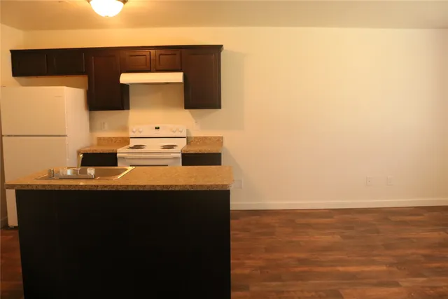 $1,820 | 10535 Mills Road, Unit 3B, Houston, TX 77070