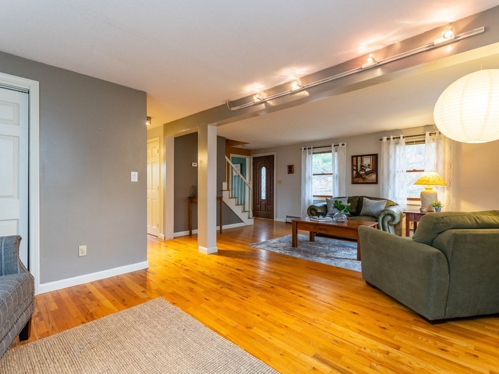 4 Heights Terrace Maynard, MA 01754 - Photo 10 of 41