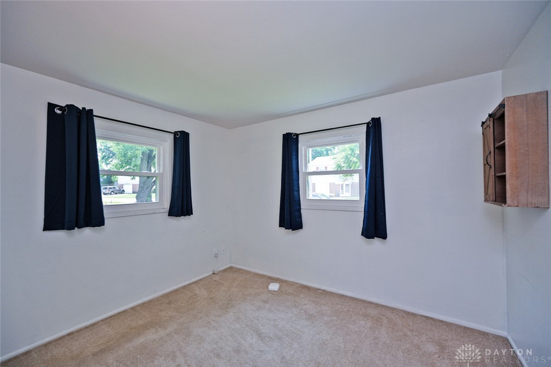 2908 Blackhawk Road Kettering, OH 45420 - Photo 28 of 41