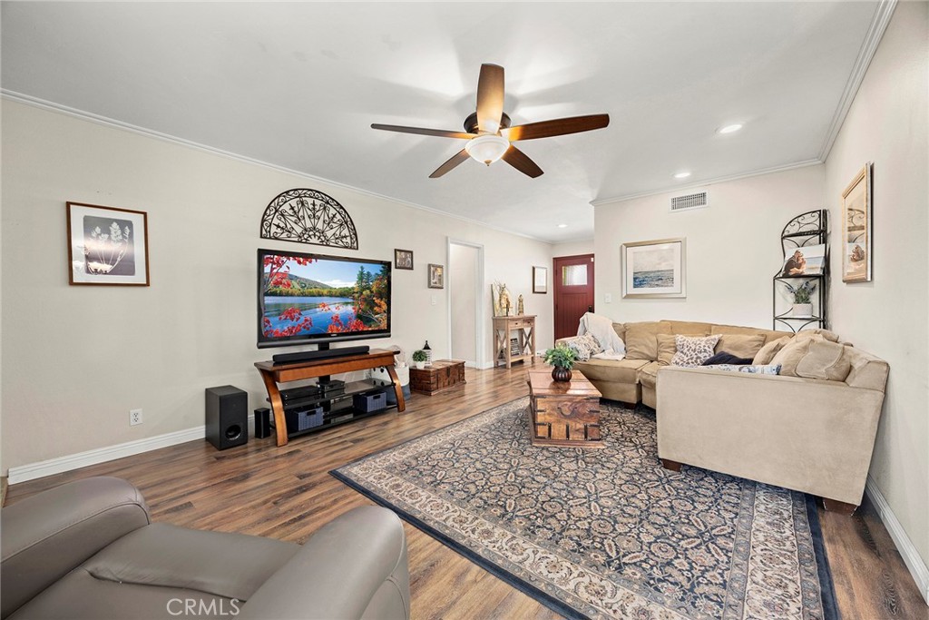 324 Rio Grande Avenue Placentia, CA 92870 - Photo 4 of 17